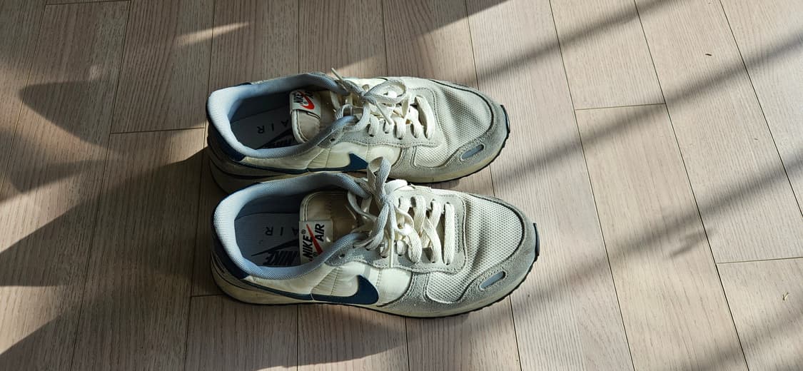 나이키 볼텍스 울프그레이  상품이미지1