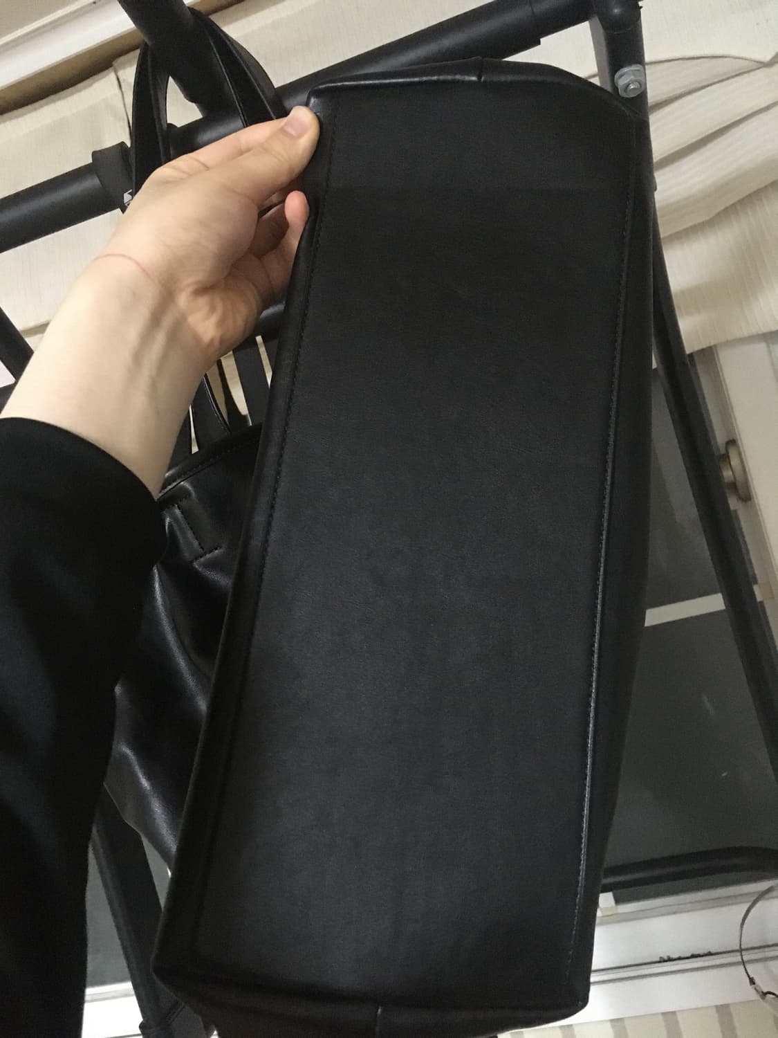 인사일런스 우먼 빅 토트백 블랙 판매합니다 상품이미지8