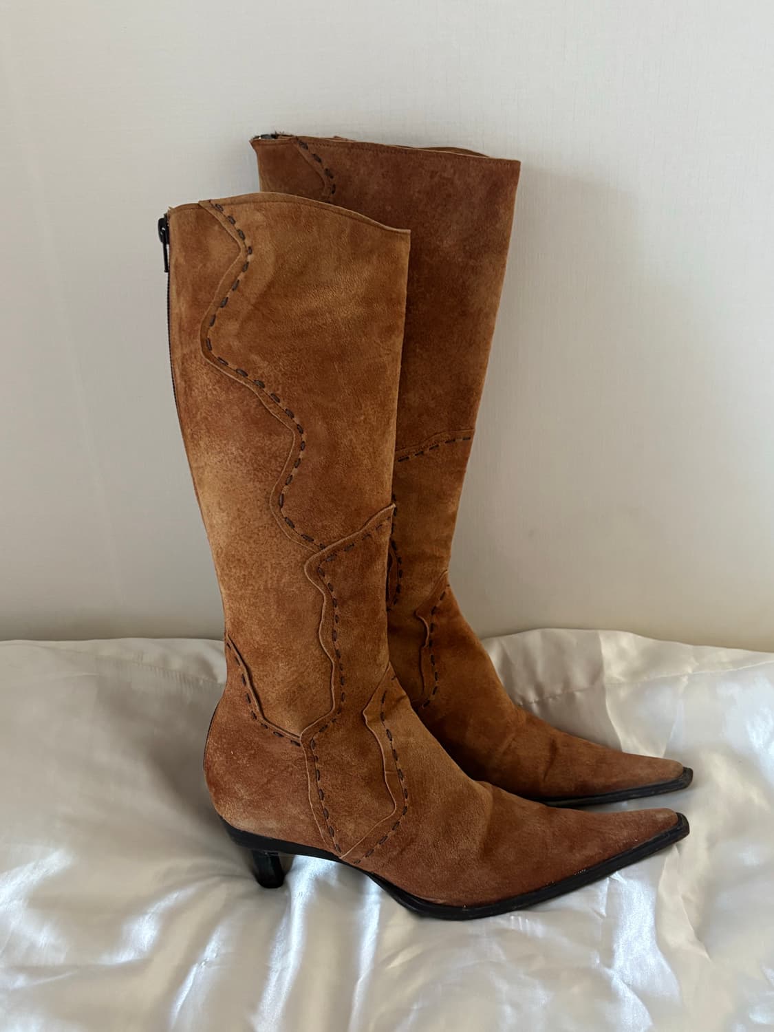 스웨이드 스틸레토 부츠 상품이미지1