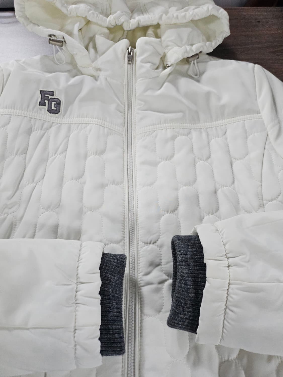 FG 화이트 퀼팅 후드 패딩 점퍼 90 상품이미지3