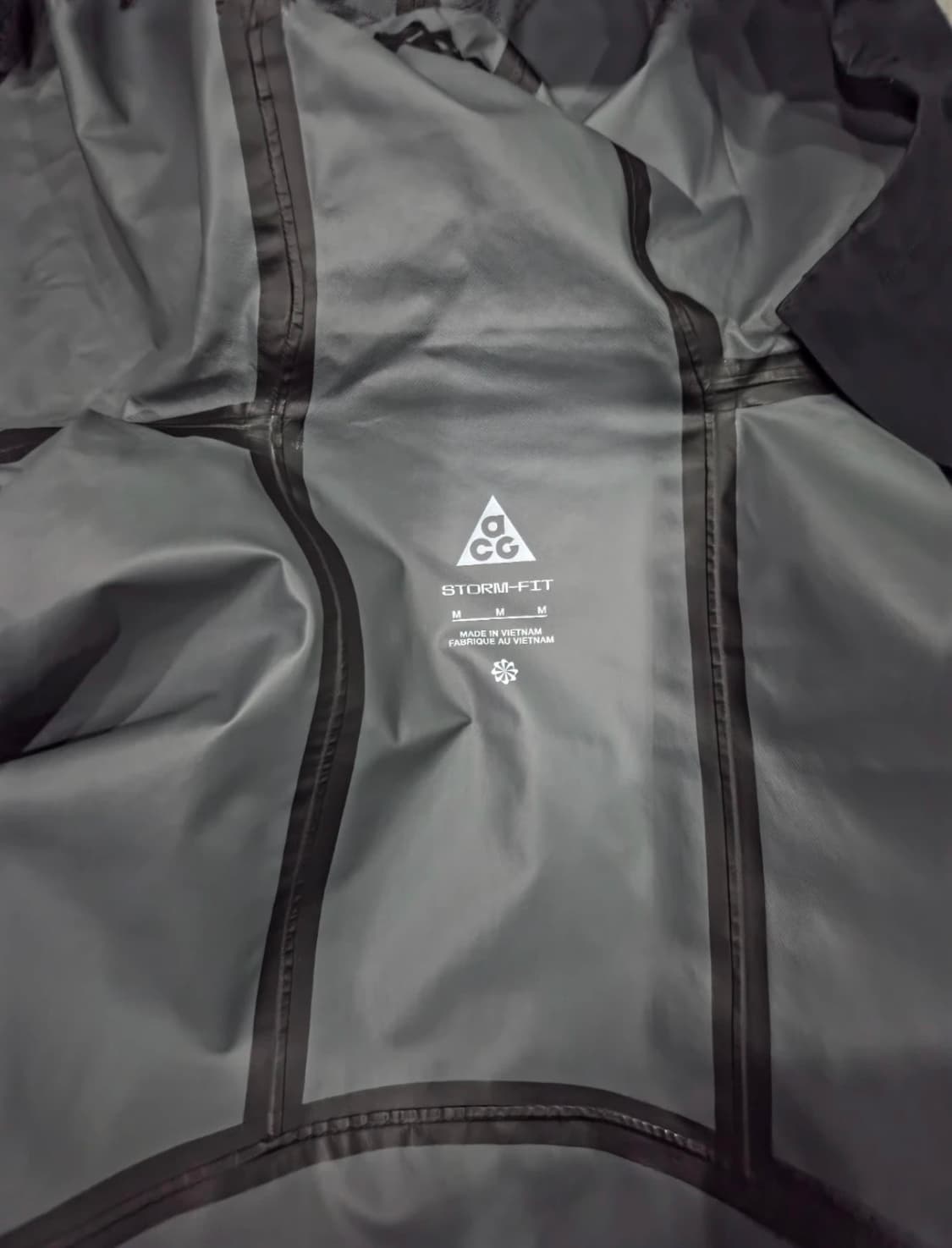 나이키 ACG 스톰핏 ADV 케이커이드 레인 자켓 상품이미지2