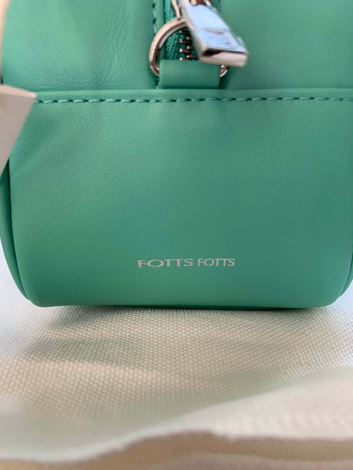 포츠포츠 미니백 민트 상품이미지3