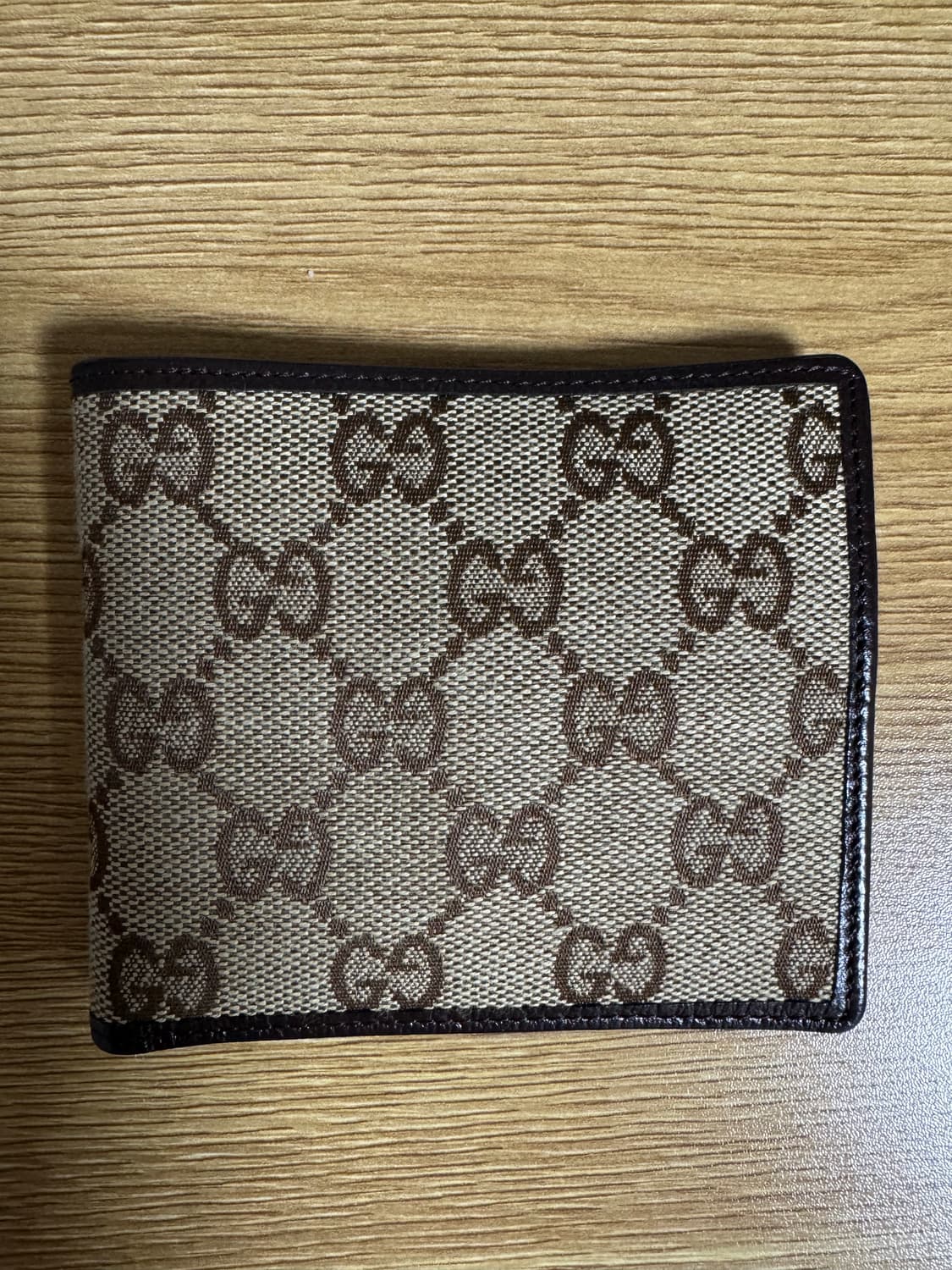 구찌 GG로고 반지갑 상품이미지1