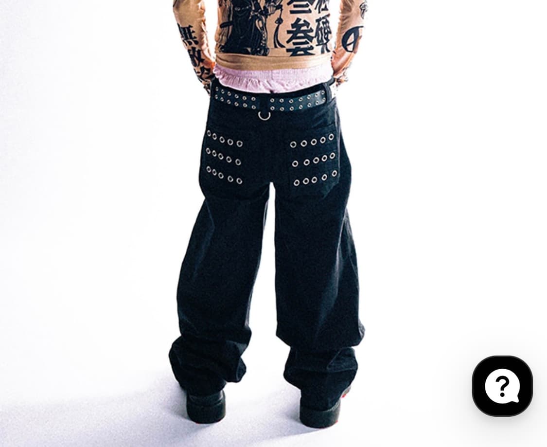 비엑세스 Eyelet Button Black Jeans 상품이미지1