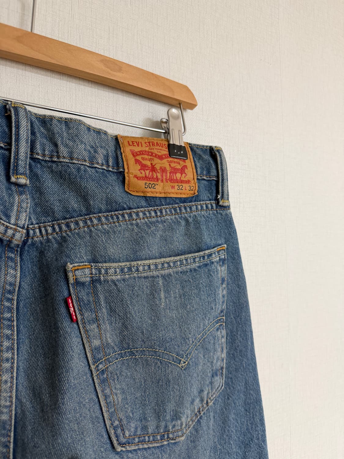 리바이스 502 상품이미지1