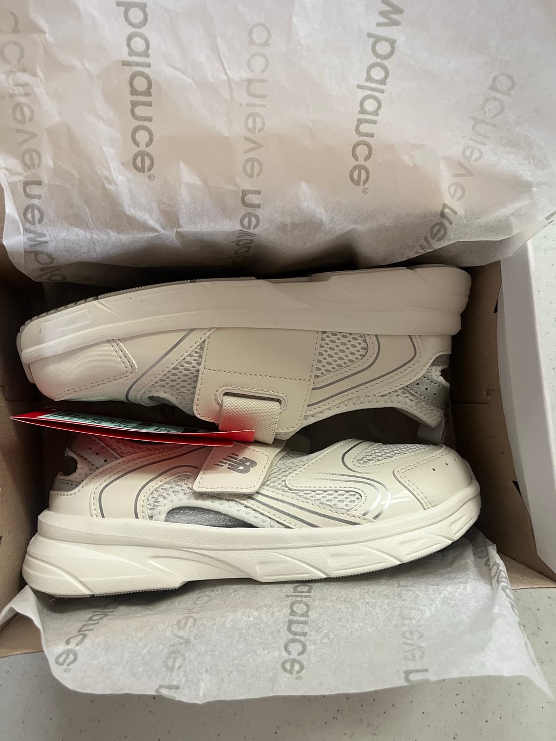 (230mm)뉴발란스 샌들 프리들엑스 프리들x 아이보리 새제품 팝니다 상품이미지2