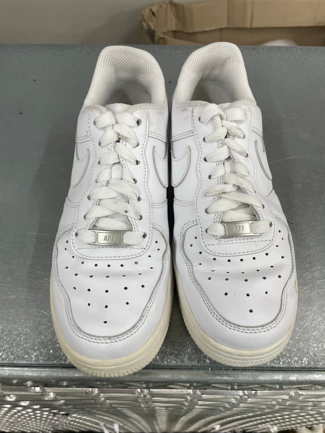나이키 에어포스 1 로우 화이트 240 상품이미지5