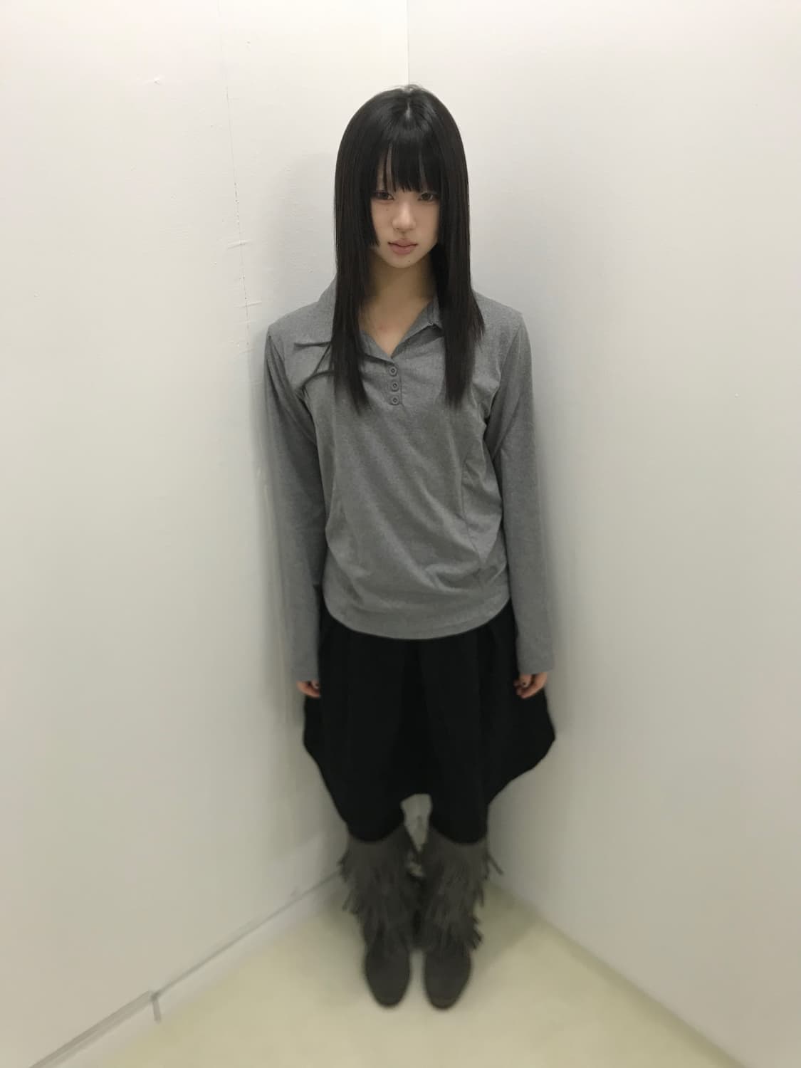 Line point grey collar loose fit sleeve 상품이미지1