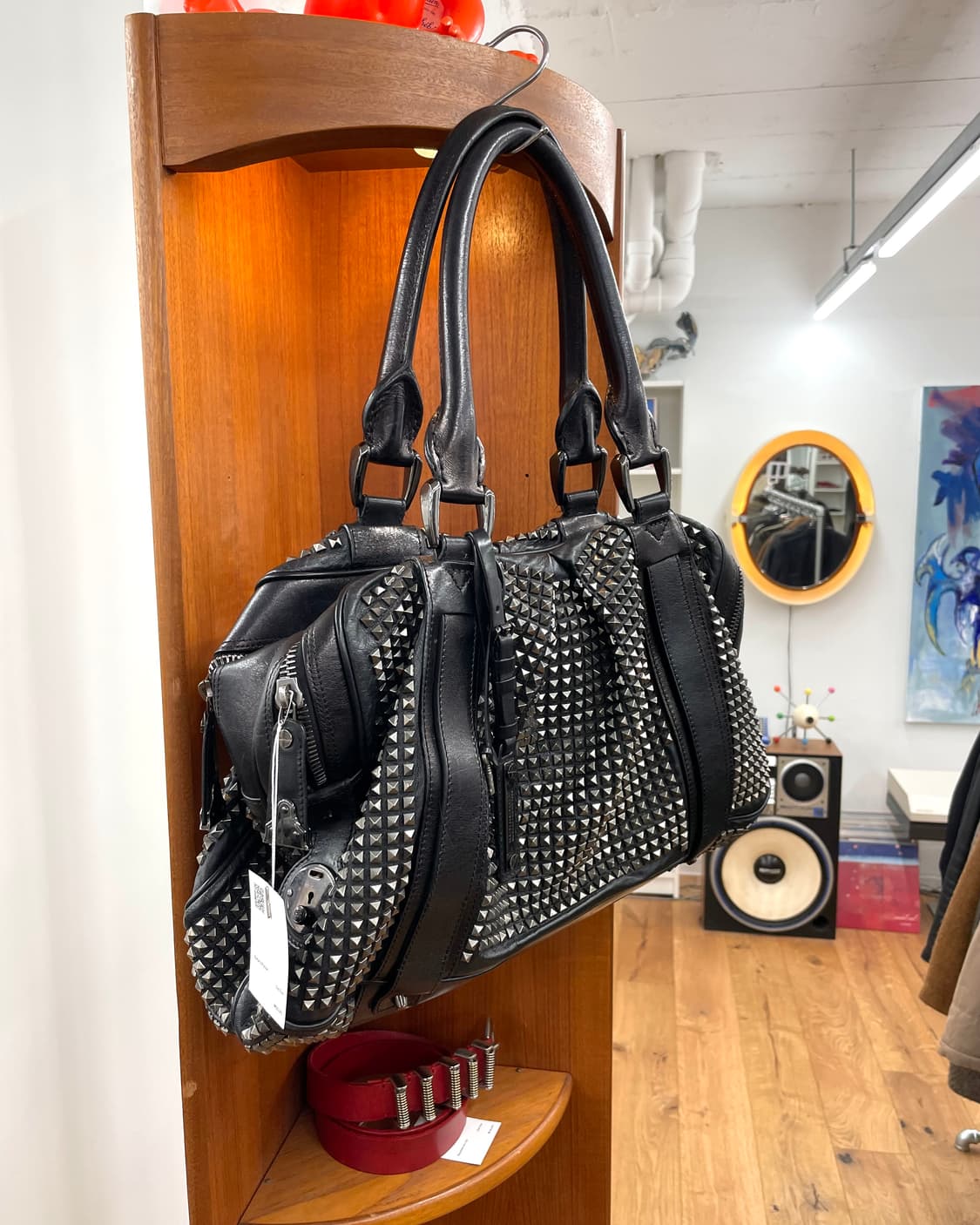 버버리 프로섬 나이트 사첼 스터드 백 상품이미지3