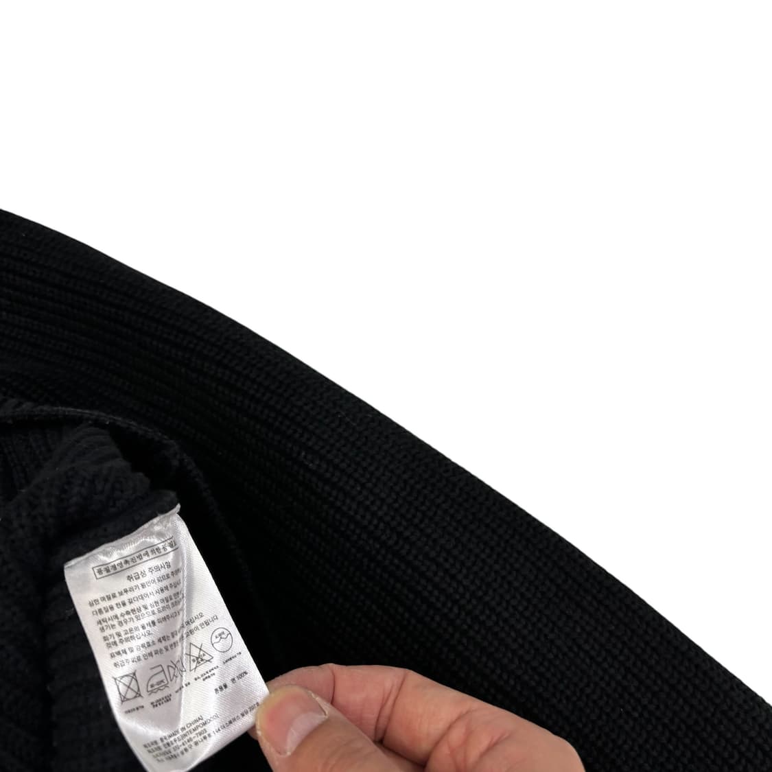 인템포무드 블랙 코튼 니트 집업 상품이미지4