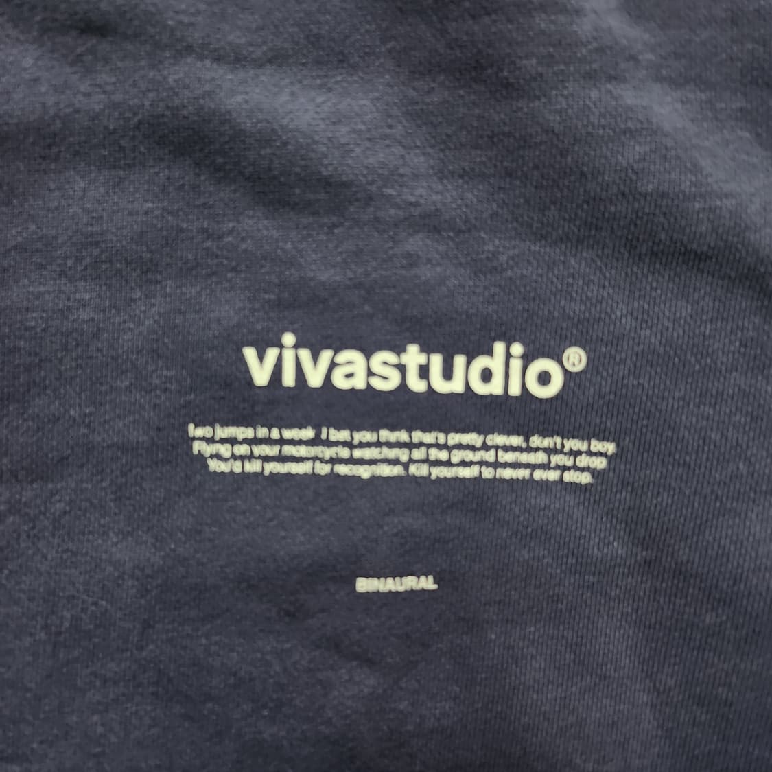 비바스튜디오 맨투맨 상품이미지2