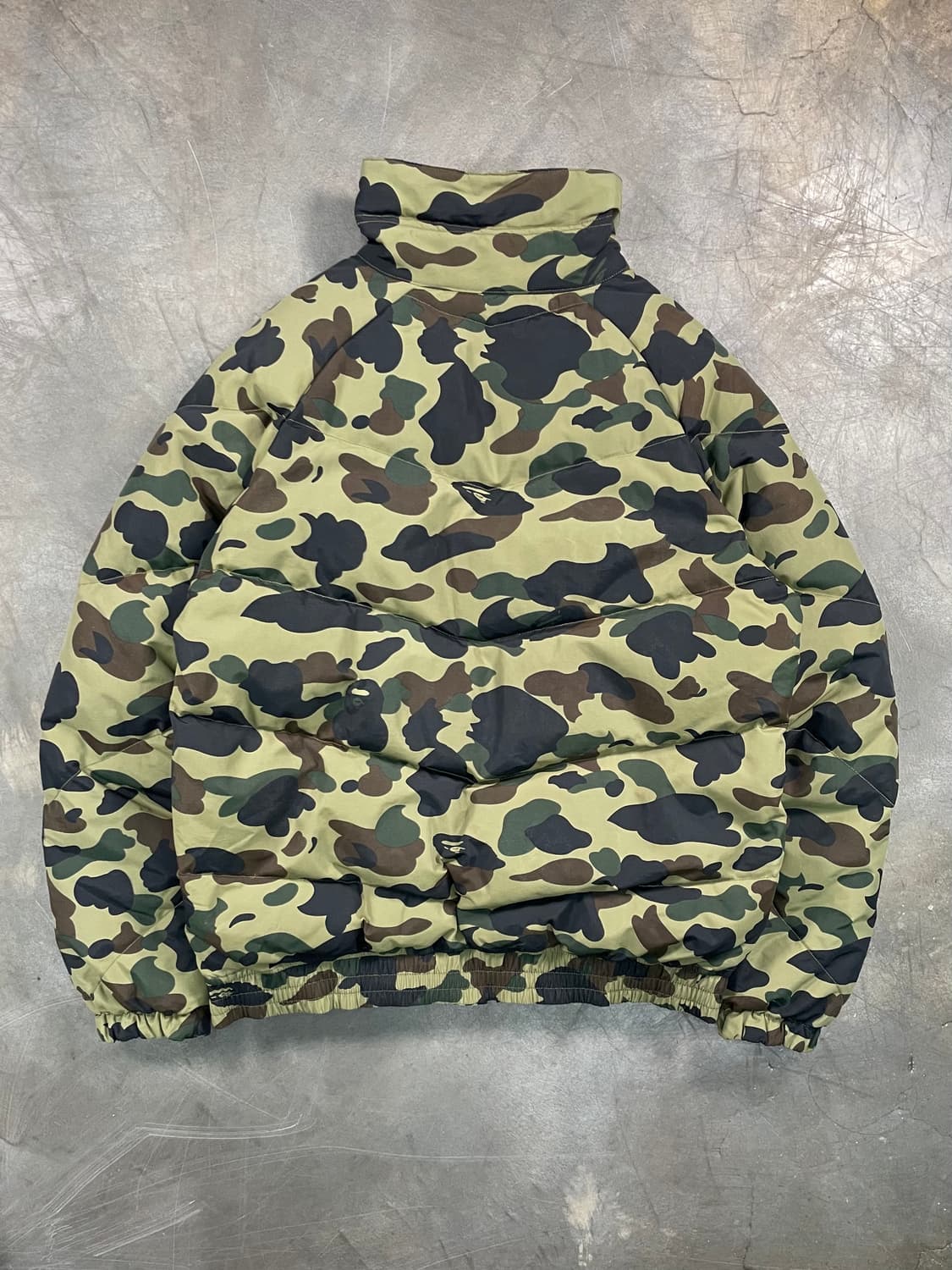 베이프 녹계 카모 패딩 상품이미지6