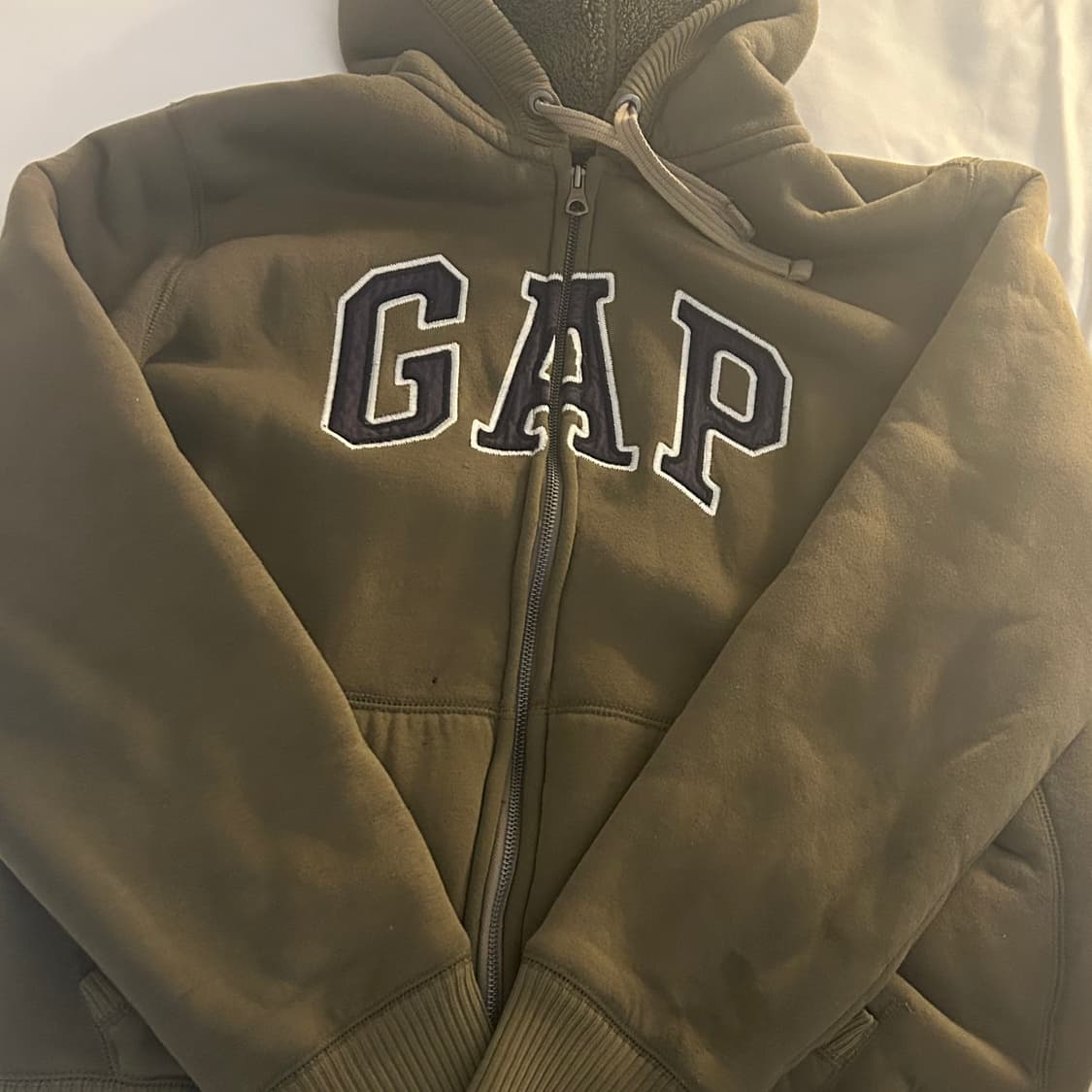 GAP 카키 기모 후드집업 상품이미지1