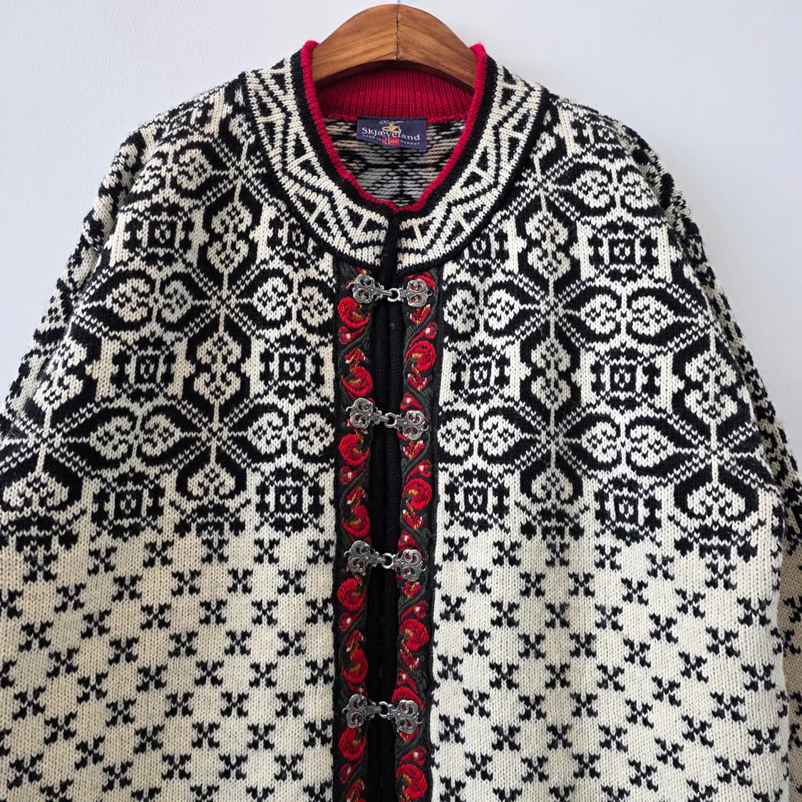 노르웨이 스예벨란드 노르딕 자수 울 100 빈티지 니트 가디건 상품이미지3