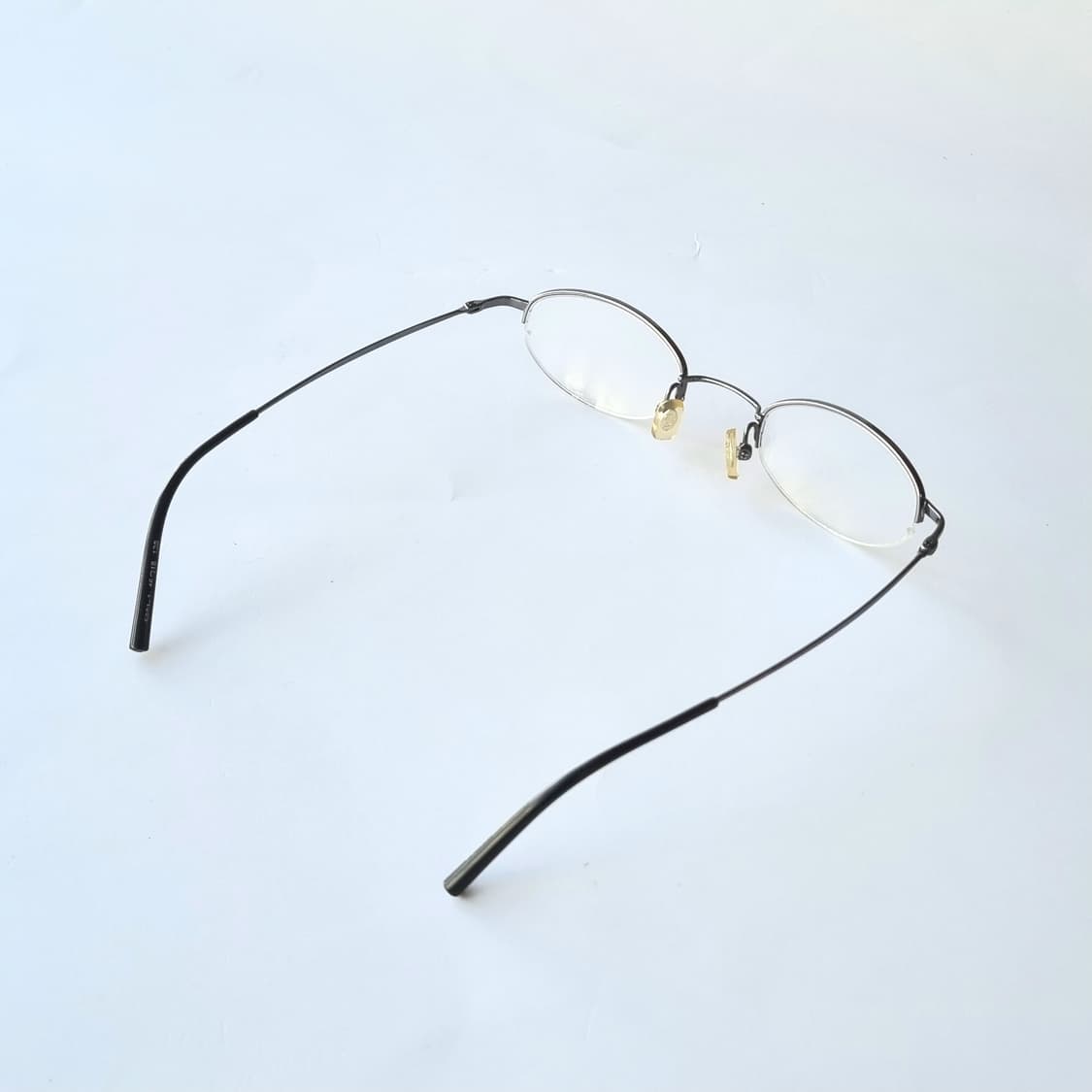 데드스탁 가장 핫한 긱시크 룩의 핵심 반무테 안경테 747 상품이미지4