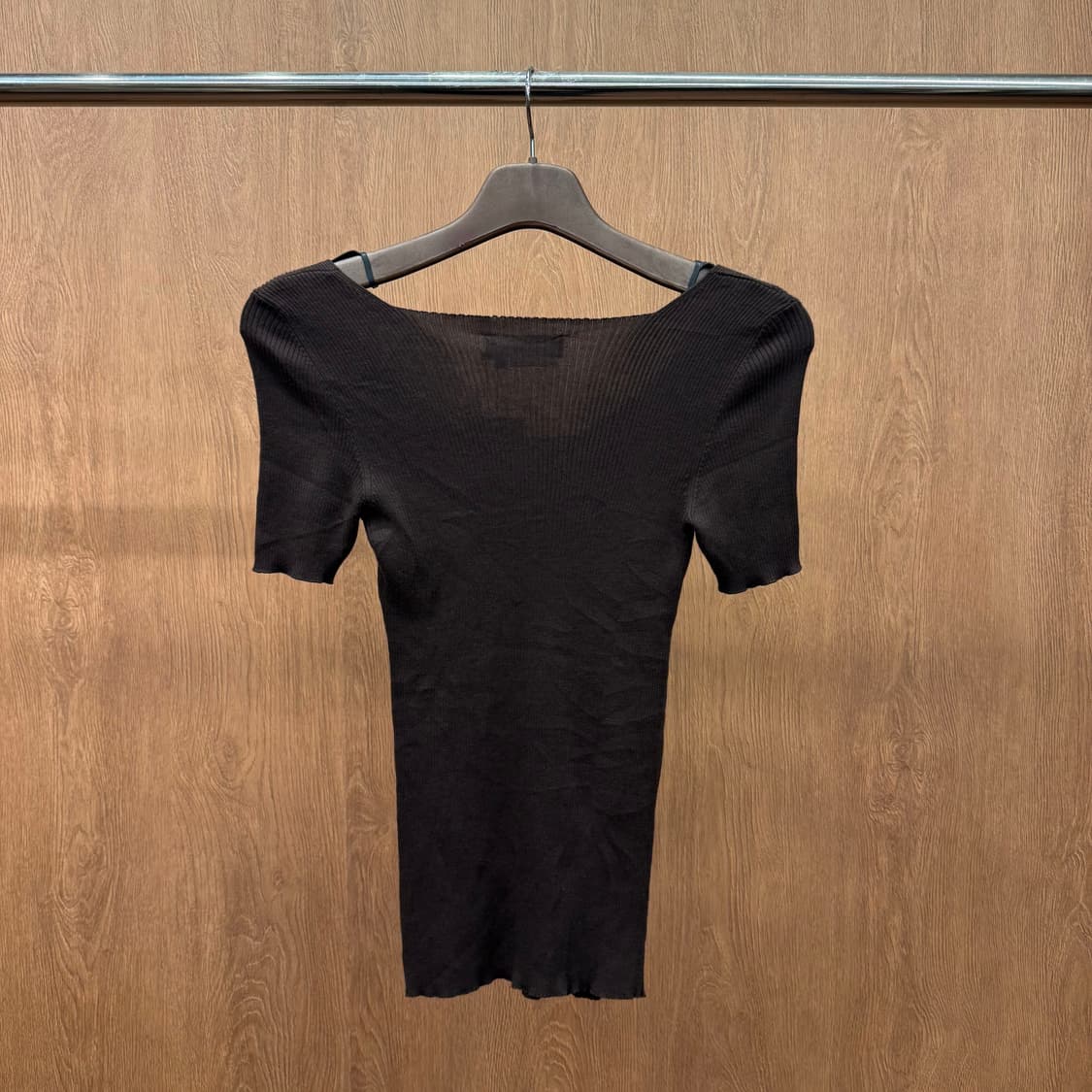 살바토레 페라가모 골지 반팔 니트 티셔츠 스퀘어넥 슬림핏 브라운 상품이미지3