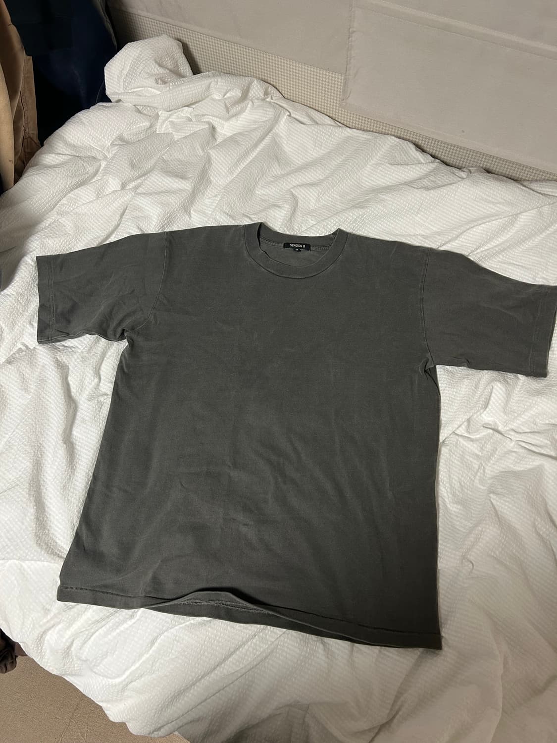 이지 시즌 6 티 판매! 상품이미지1