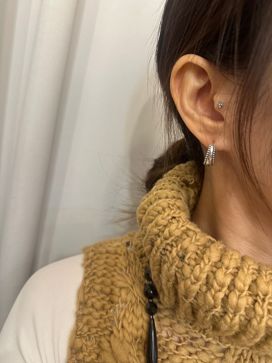 Beaded Edge Hoops 925Silver Earring 상품이미지3