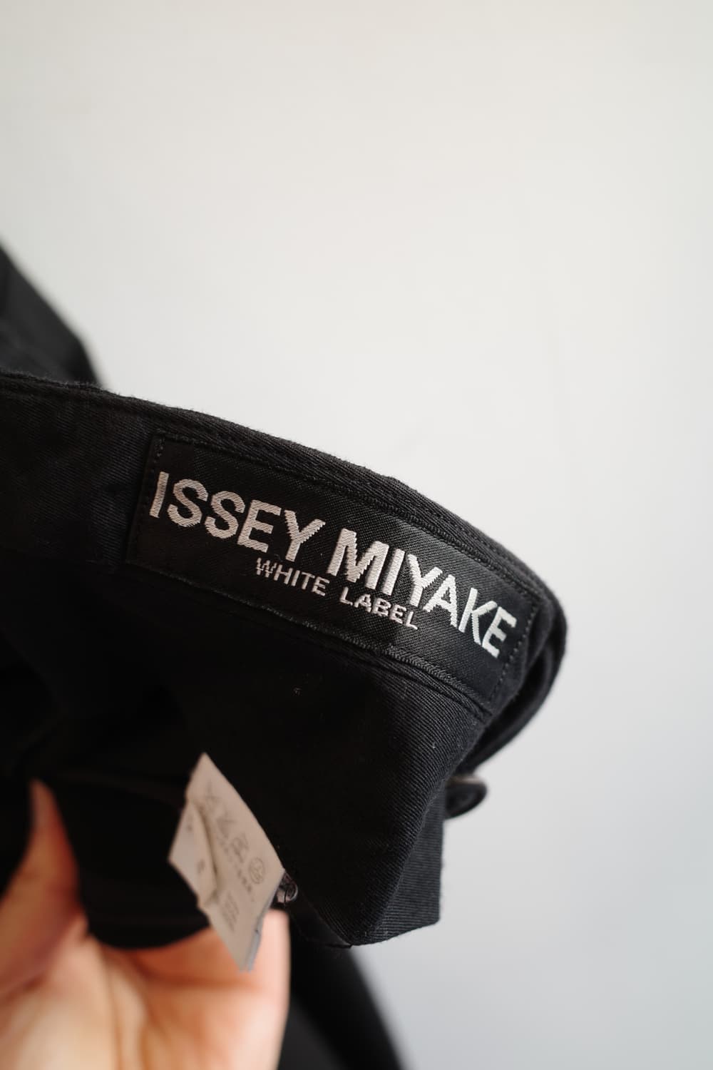 ISSEY MIYAKE 이세이 미야케 울 투턱 팬츠 (31인치) 상품이미지4