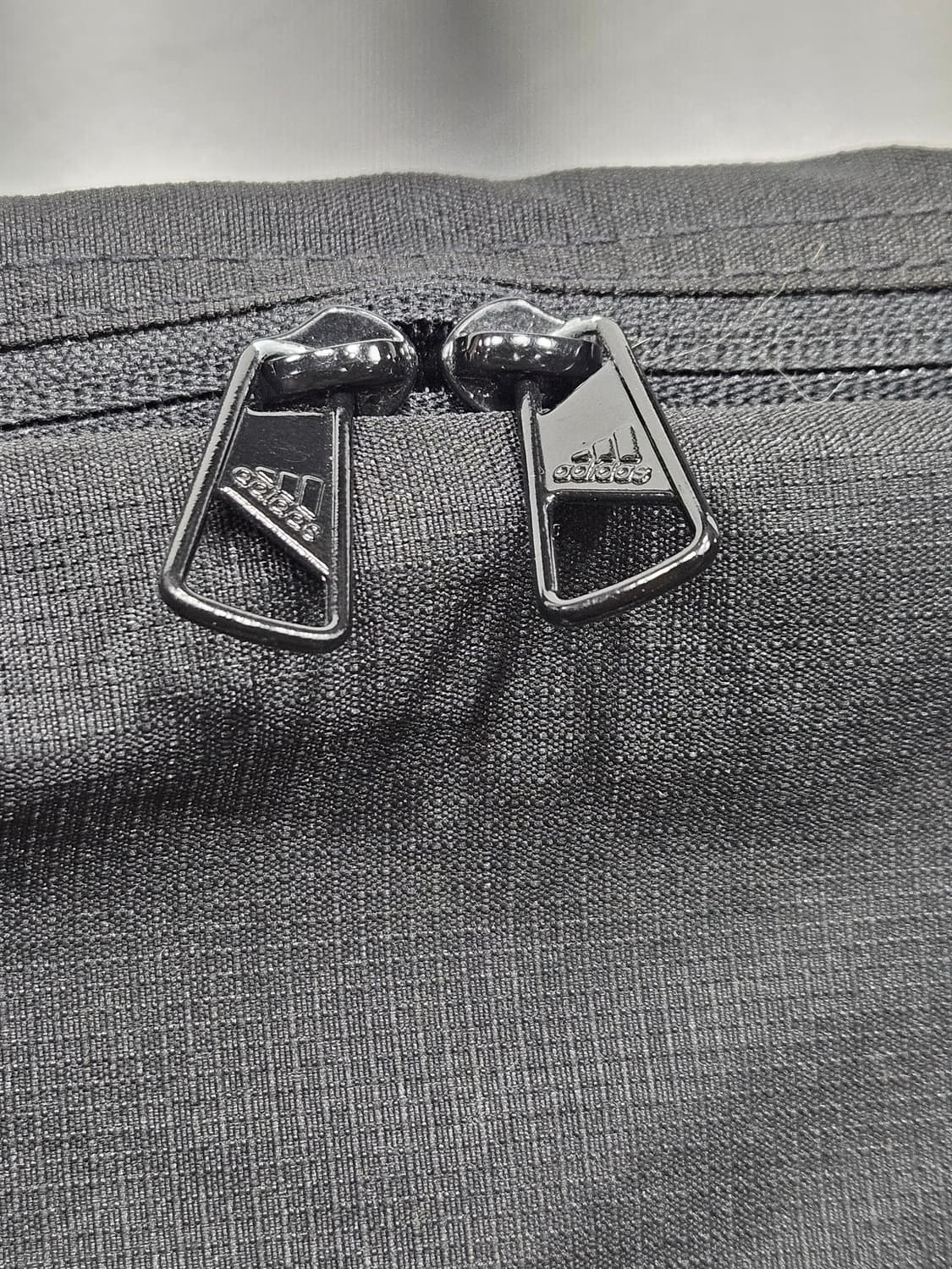 아디다스 블랙 더플백 M 상품이미지8