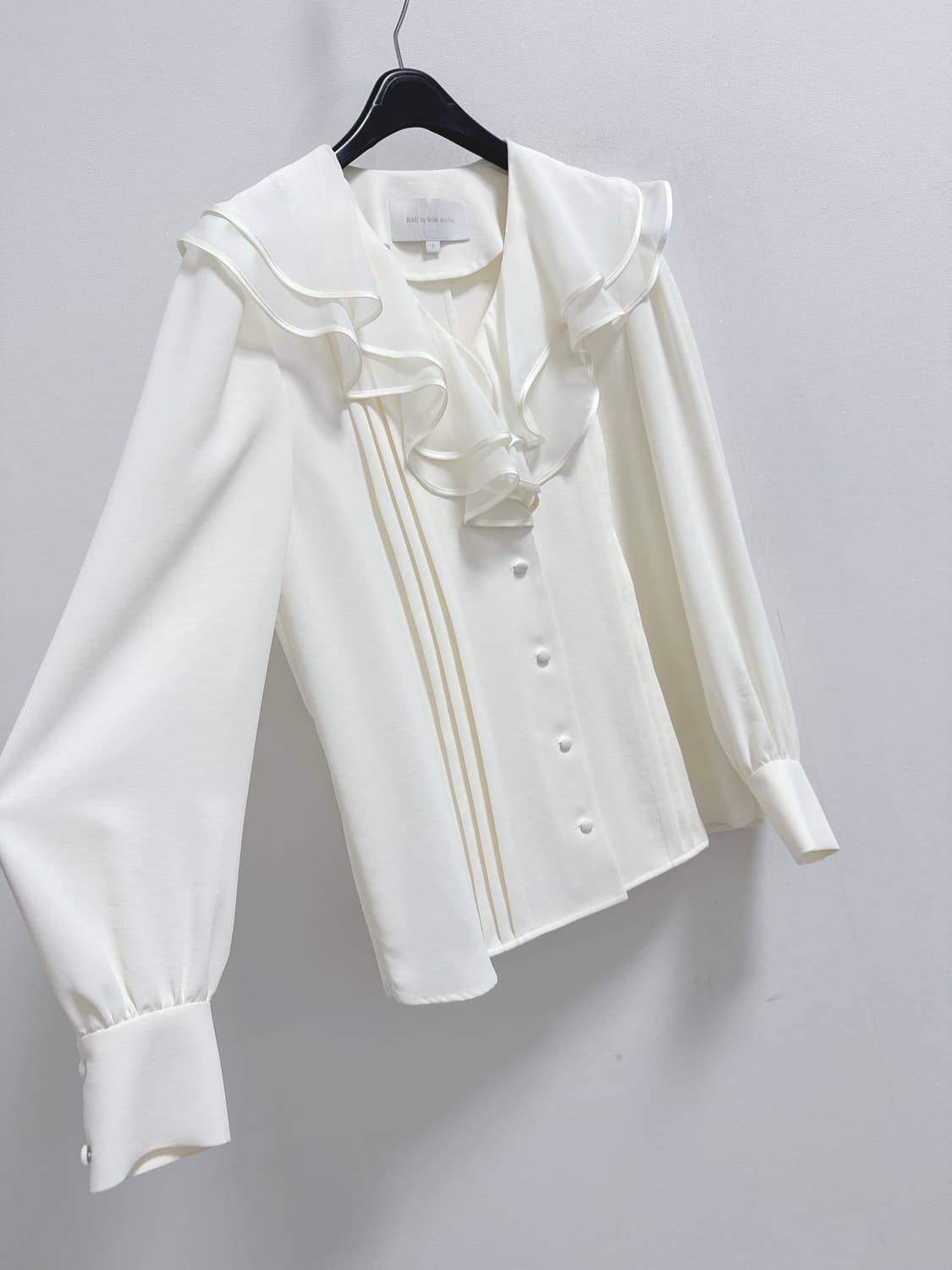 브라이드앤유 bau 러플 블라우스 상품이미지3