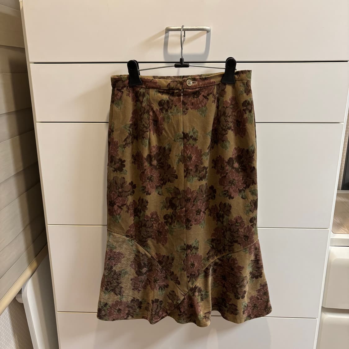 브라운 플라워 스웨이드st 벨벳 스커트 38사이즈 상품이미지5