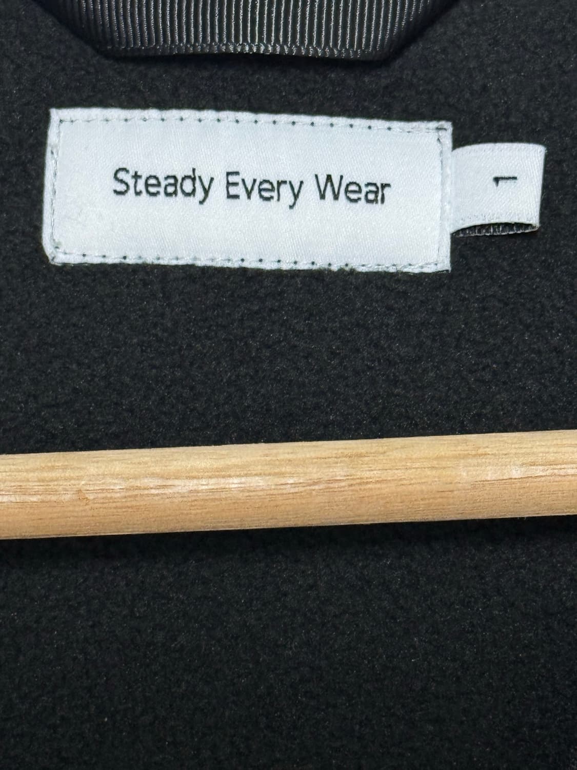 [SEW] 스테디에브리웨어 플러피 플리스 브이 넥 집업 자켓 블랙 상품이미지8