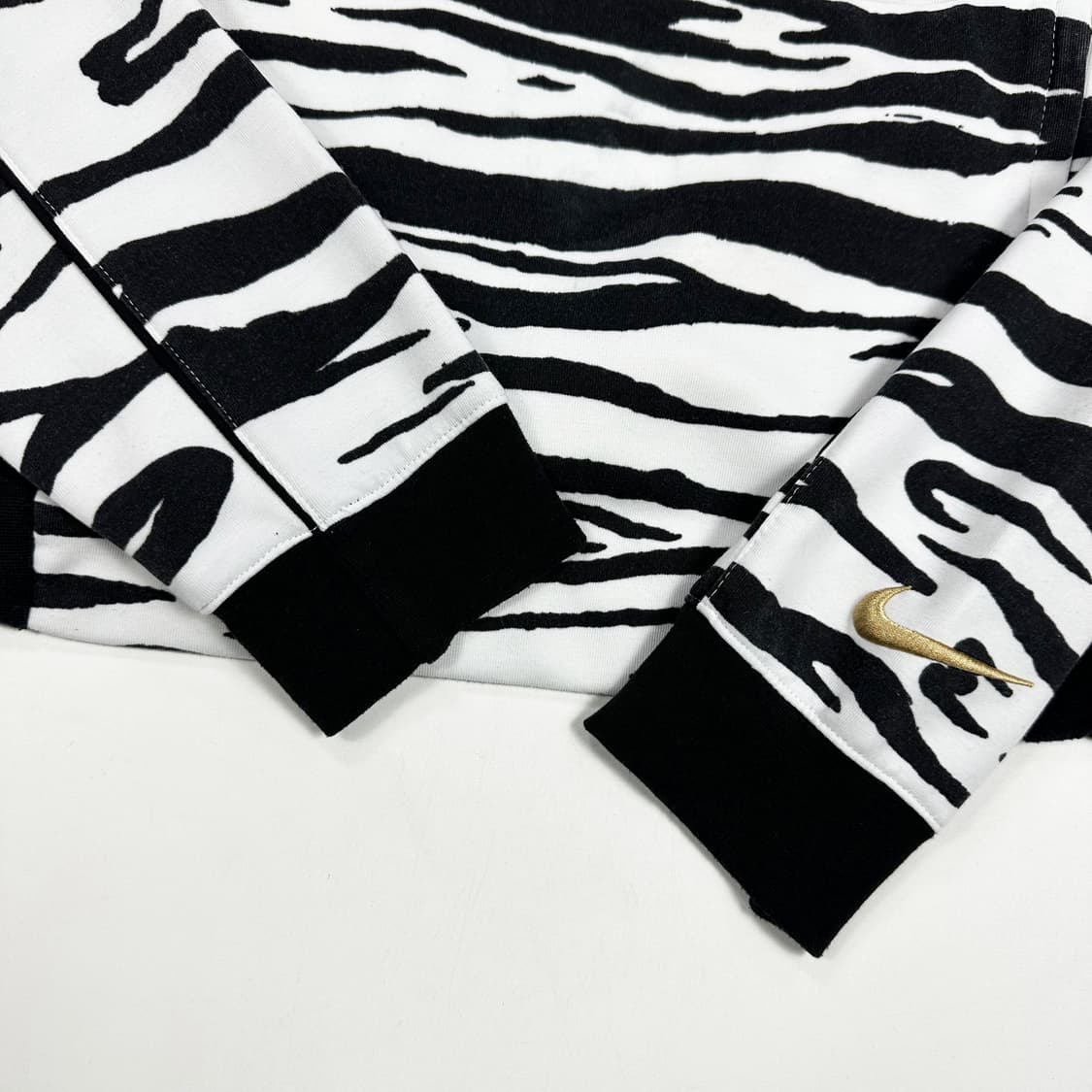 나이키 국대 미드레이어 반집업 맨투맨 (M 여성추천) 상품이미지4