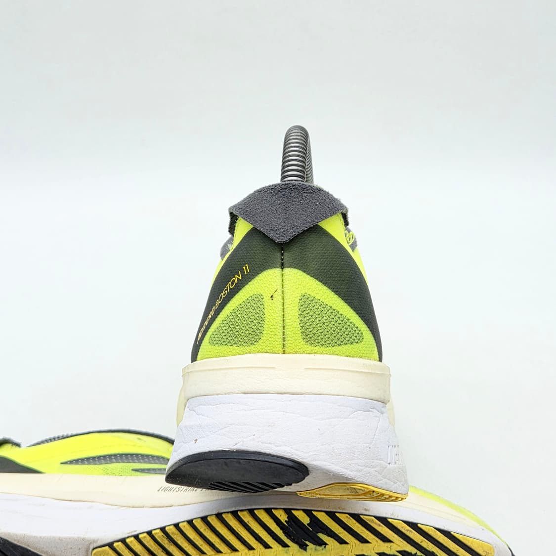 아디다스 아디제로 보스턴 11 솔라 옐로우 나이트 메탈릭 (270) 상품이미지2