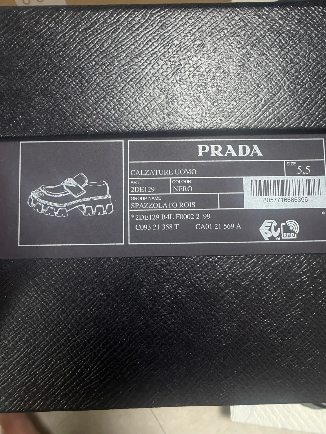 프라다 모놀리스 로퍼 상품이미지6