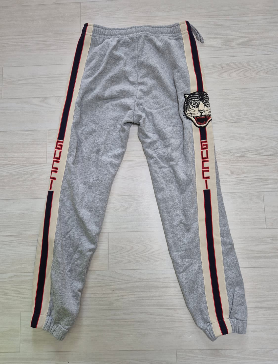 (정품) 구찌 Gucci 타이거 자수 조거 팬츠 S 상품이미지1