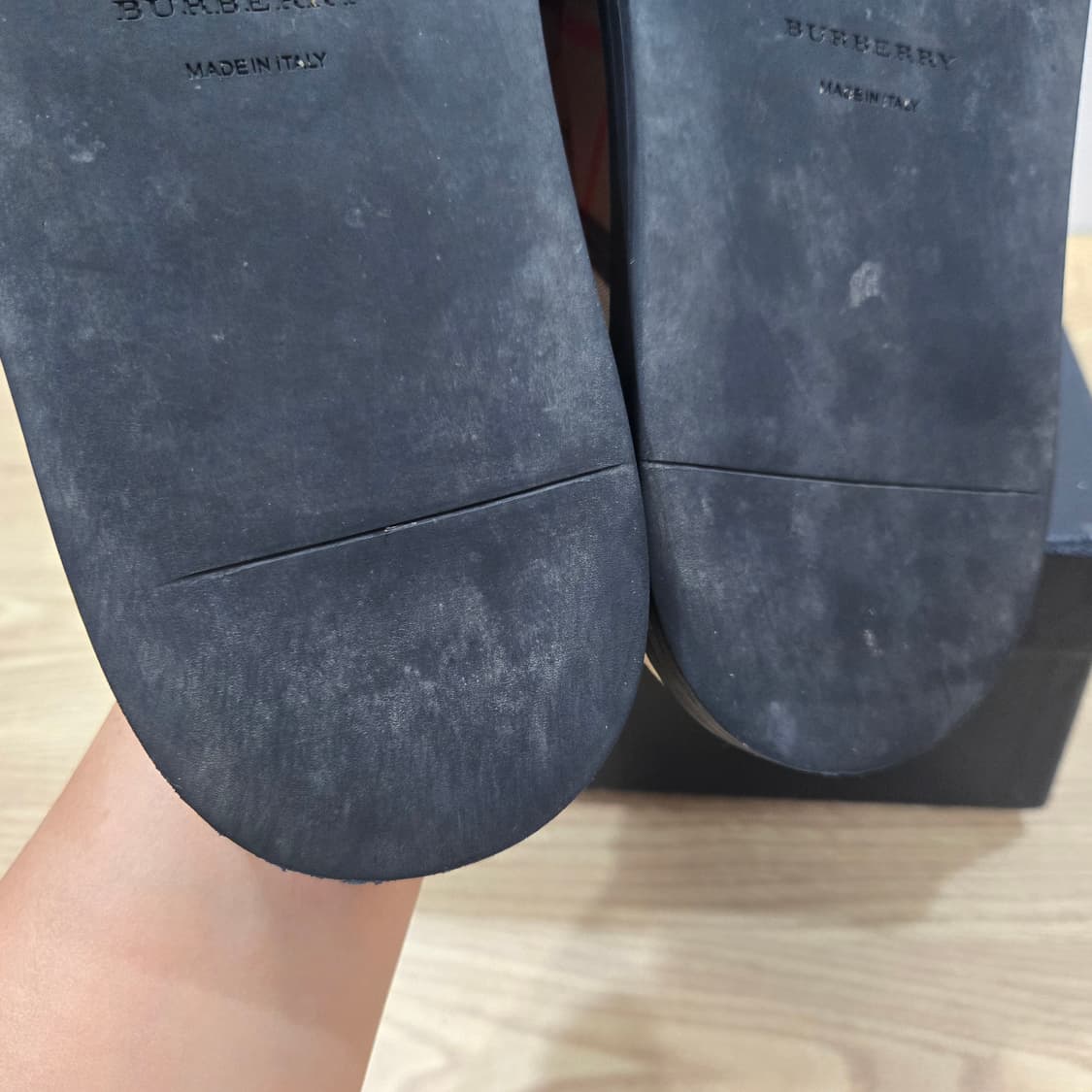 41 버버리 레인보우 체크 슬라이드 상품이미지7