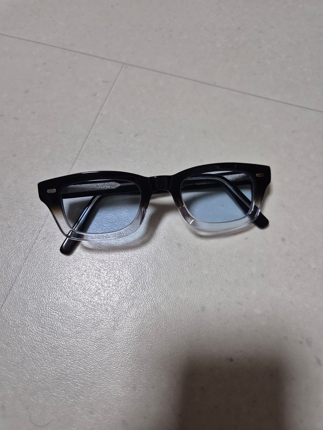 언커먼아이웨어 벅 홍태준 안경 상품이미지1