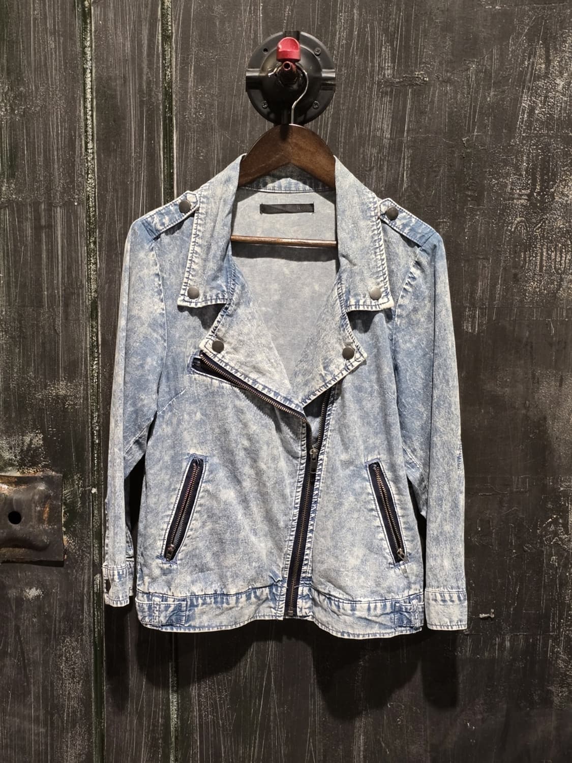 Acid Wash Denim Biker Jacket 상품이미지1