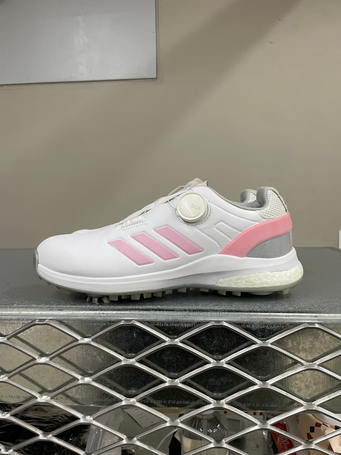 아디다스 우먼스 이큅먼트 보아 245 상품이미지1