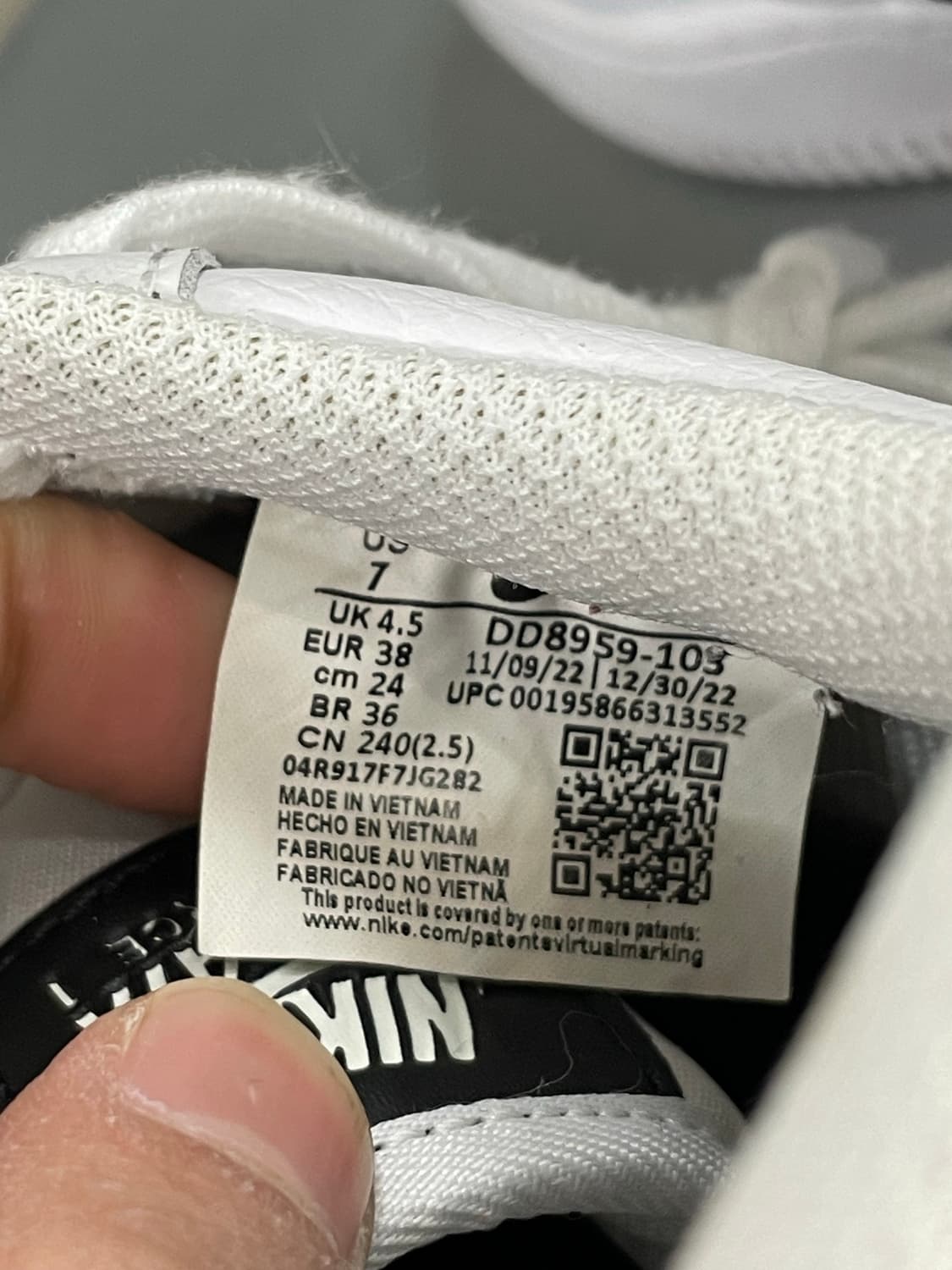 나이키 에어포스1 로우 화이트 블랙 240 상품이미지9