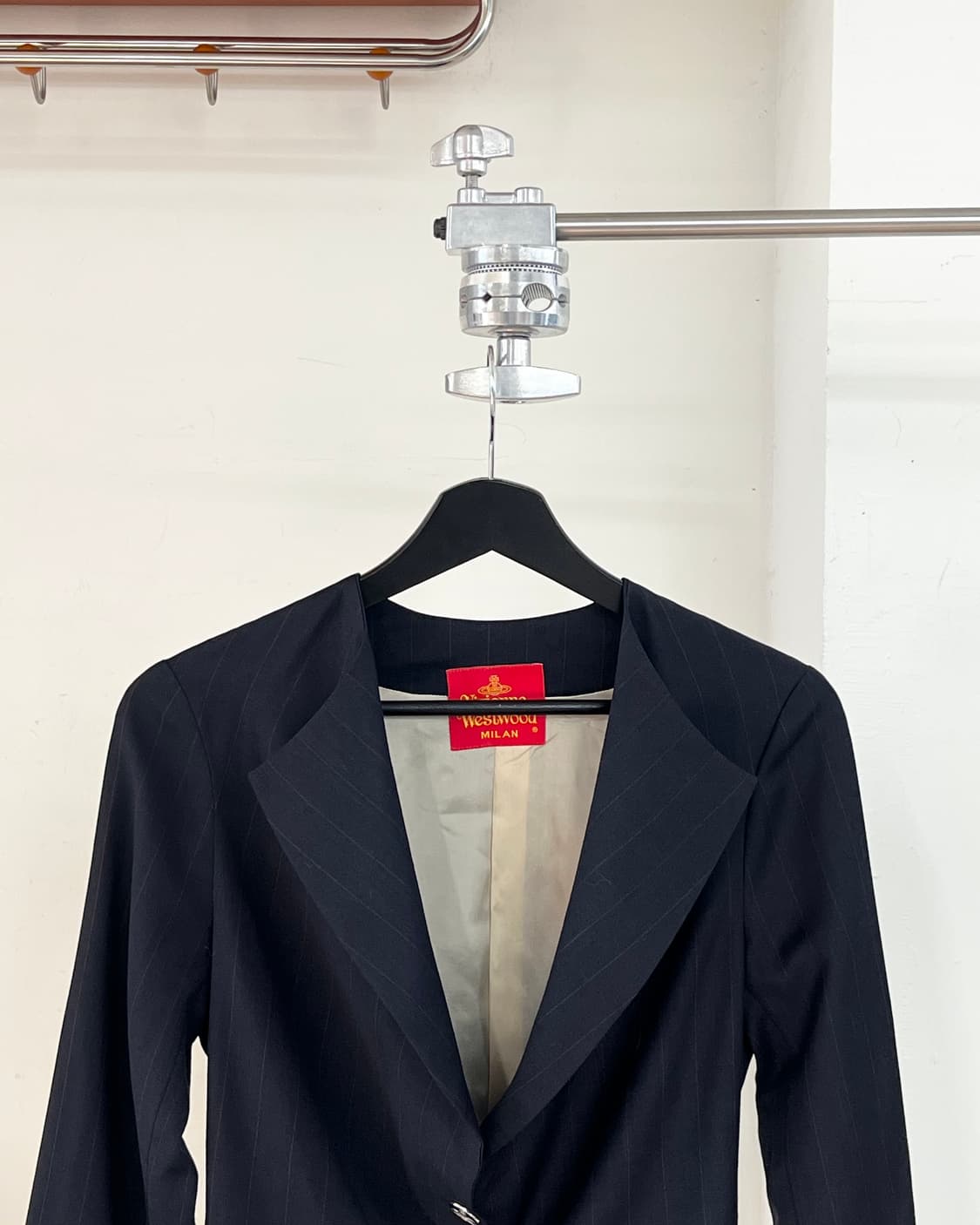 비비안 웨스트우드 네이비 레드핀스트라이프 자켓 상품이미지2