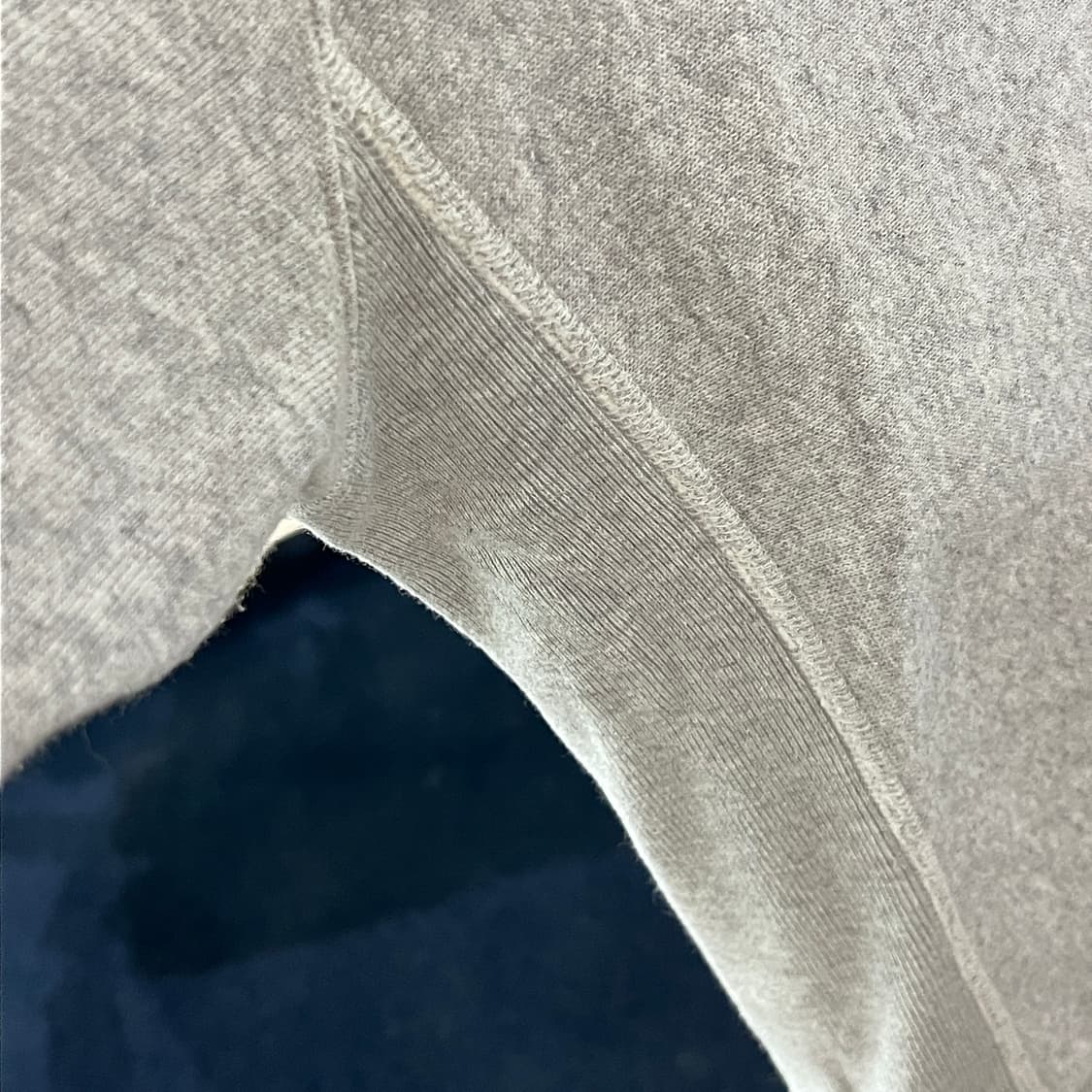 챔피온 x 빔즈 디즈니 리버스위브 맨투맨 상품이미지5