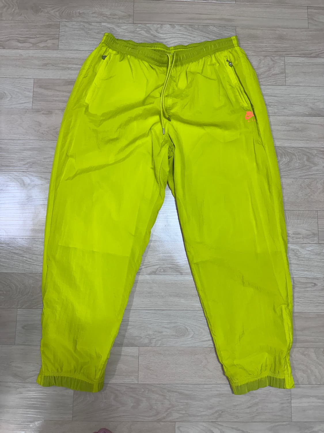 [XL] 나이키 x 킴 존스 트랙 팬츠 하이 볼티지 - US/EU 상품이미지2