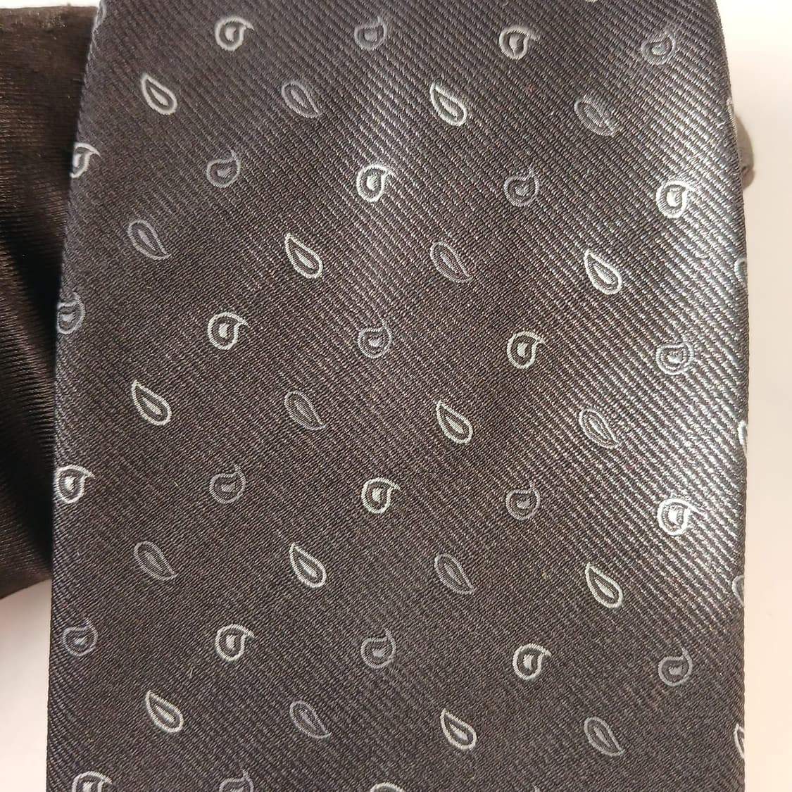 보지 밀라노 실크 블랙 페이즐리 넥타이 9cm A+등급 A19440
 상품이미지8