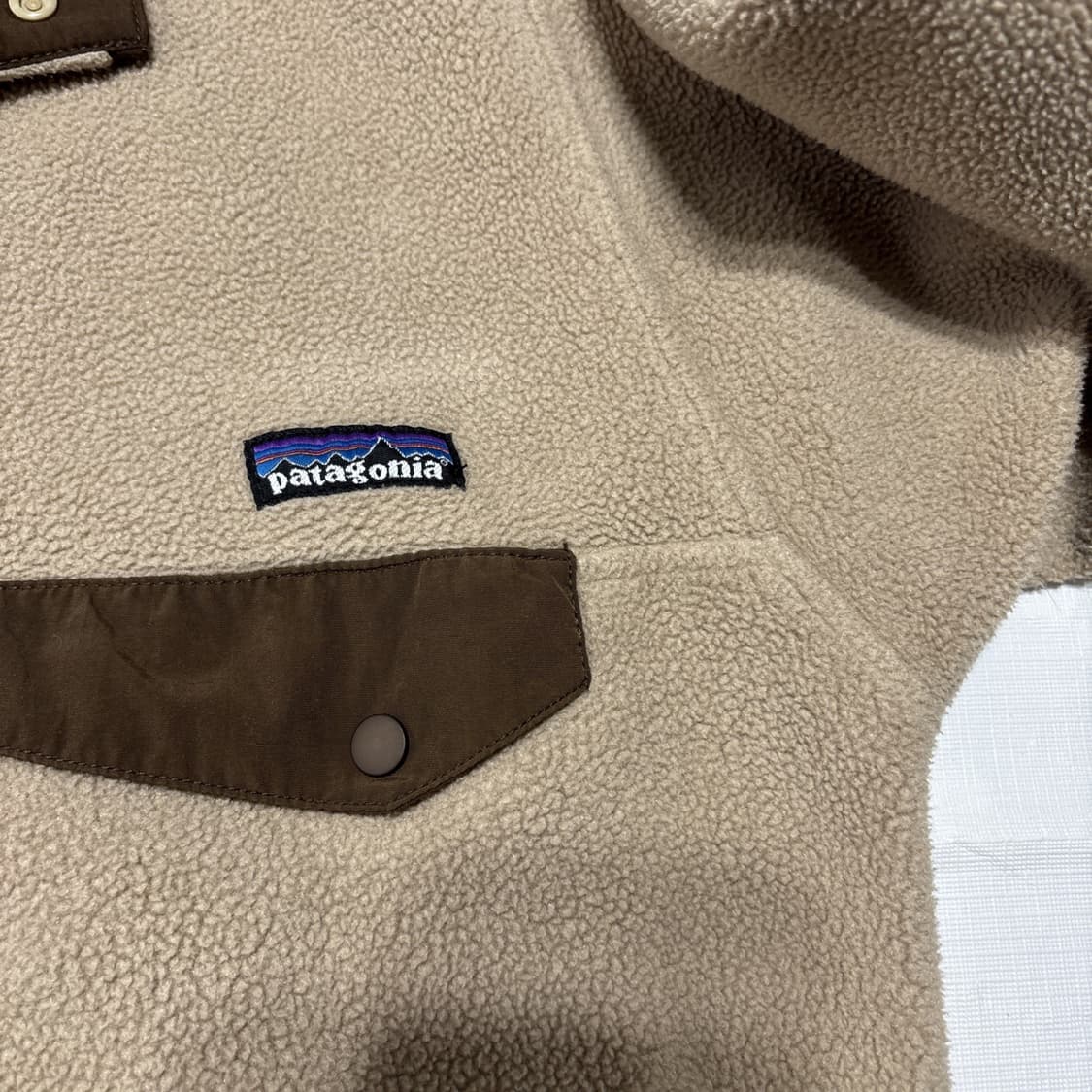 11FW 파타고니아 신칠라 스냅-T 베이지/브라운 상품이미지4