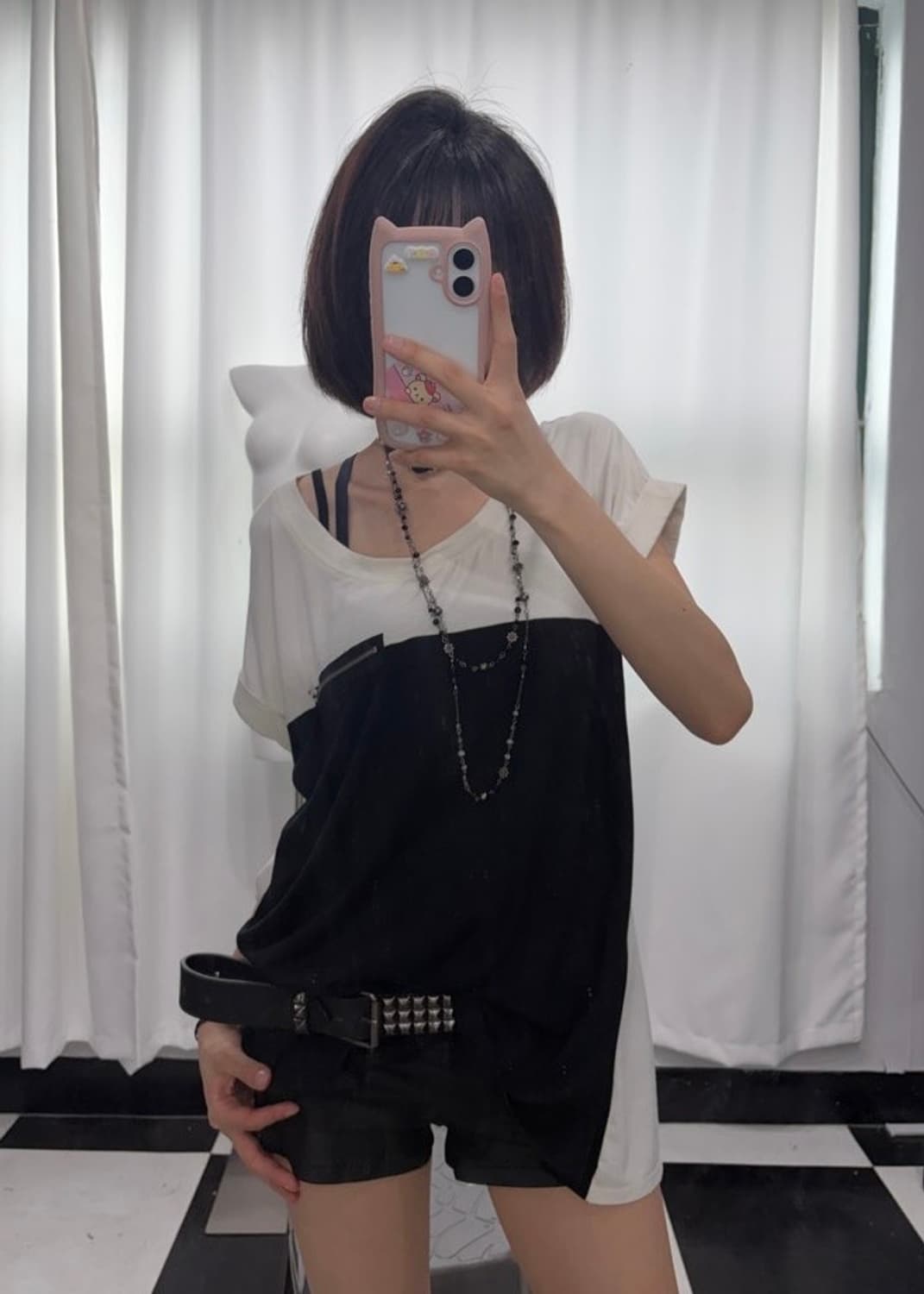 🎸블랙 크로스 레이스 디테일 화이트 티셔츠🎸 상품이미지4