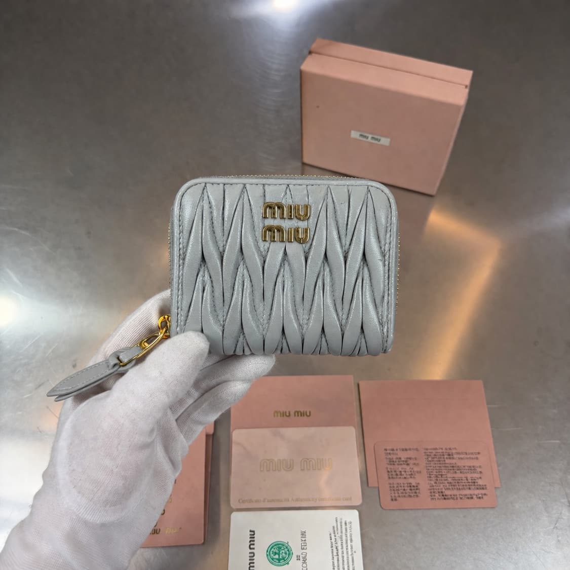 [정품] 미우미우 마테라쎄 금장 나파 지퍼 코인 카드지갑 상품이미지2