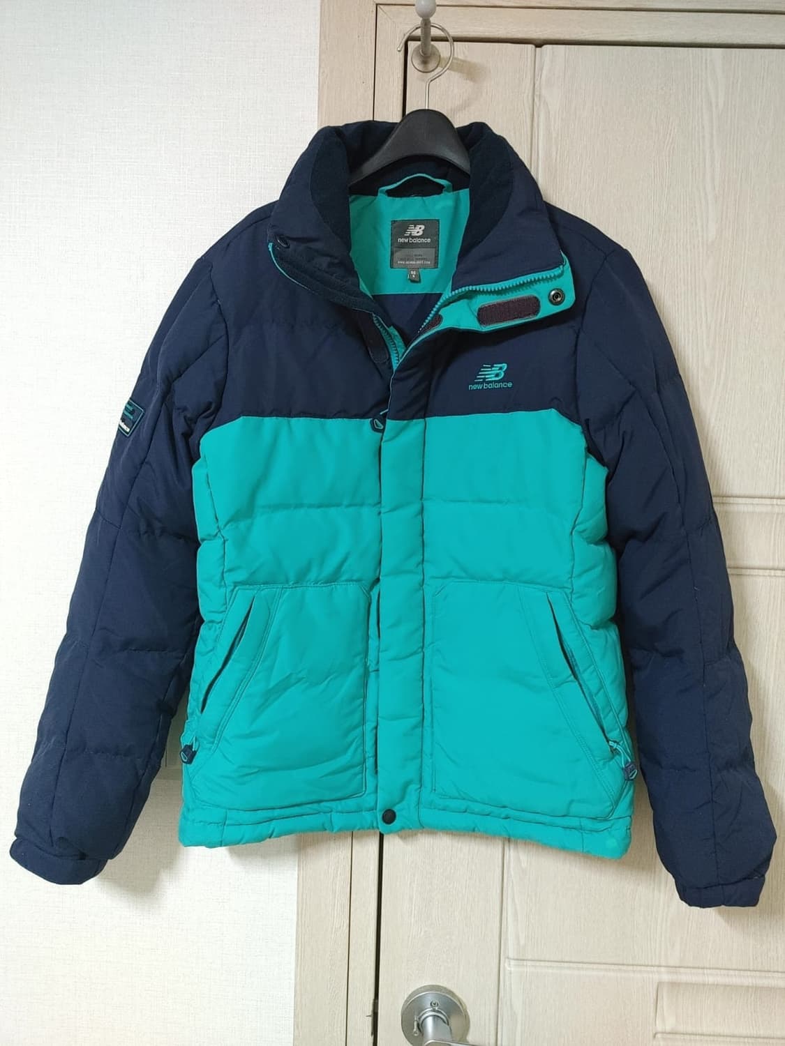 뉴발란스 투톤 컬러 패딩 자켓 – 90 사이즈 상품이미지1