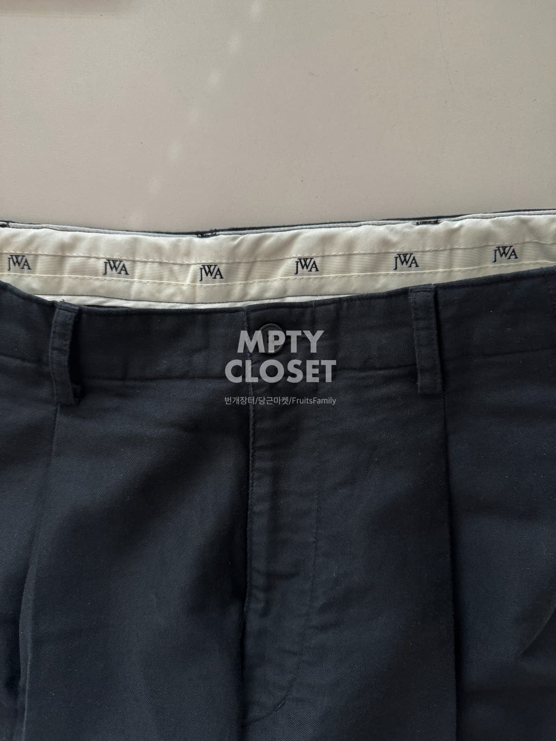 [85] 유니클로 JWA 턱와이드 팬츠 다크 그레이 상품이미지5