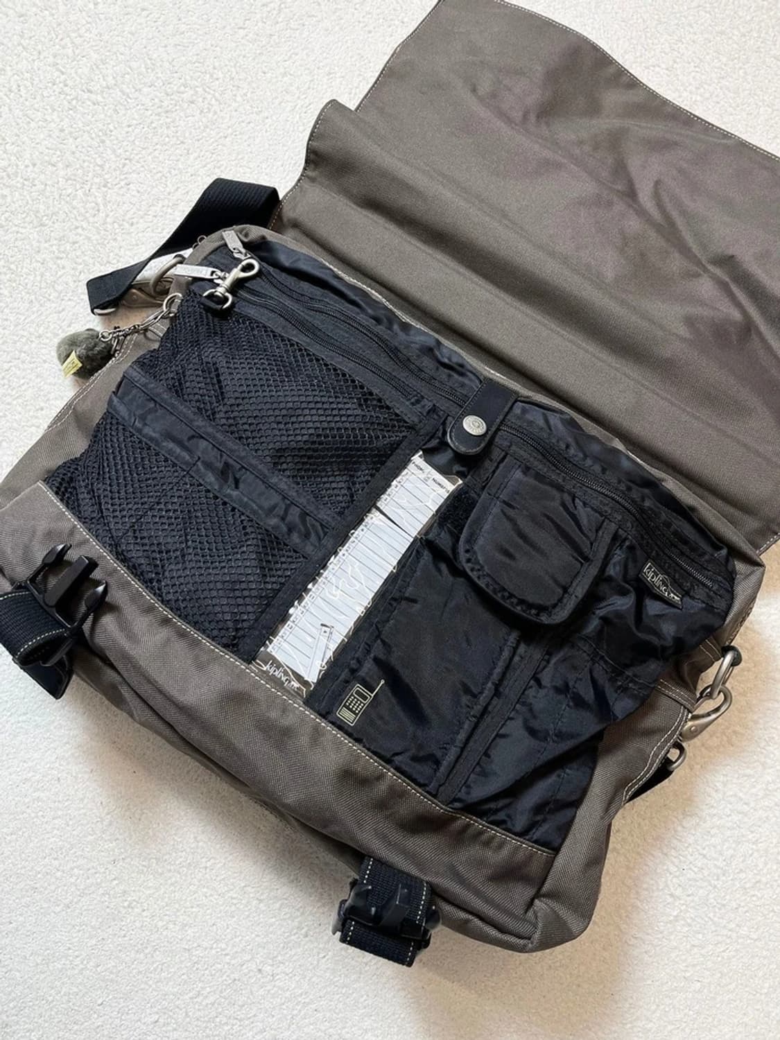 키플링 헤비 캔버스 비즈니스 크로스백 A1732 상품이미지8