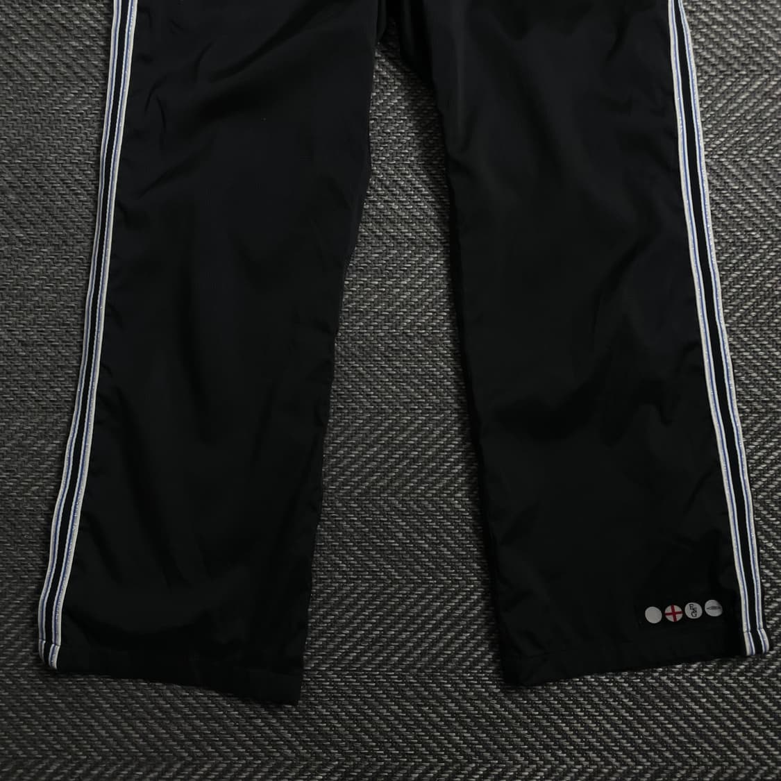 엄브로 잉글랜드 국대 레트로 우븐 와이드 트랙 팬츠o 4228 상품이미지2