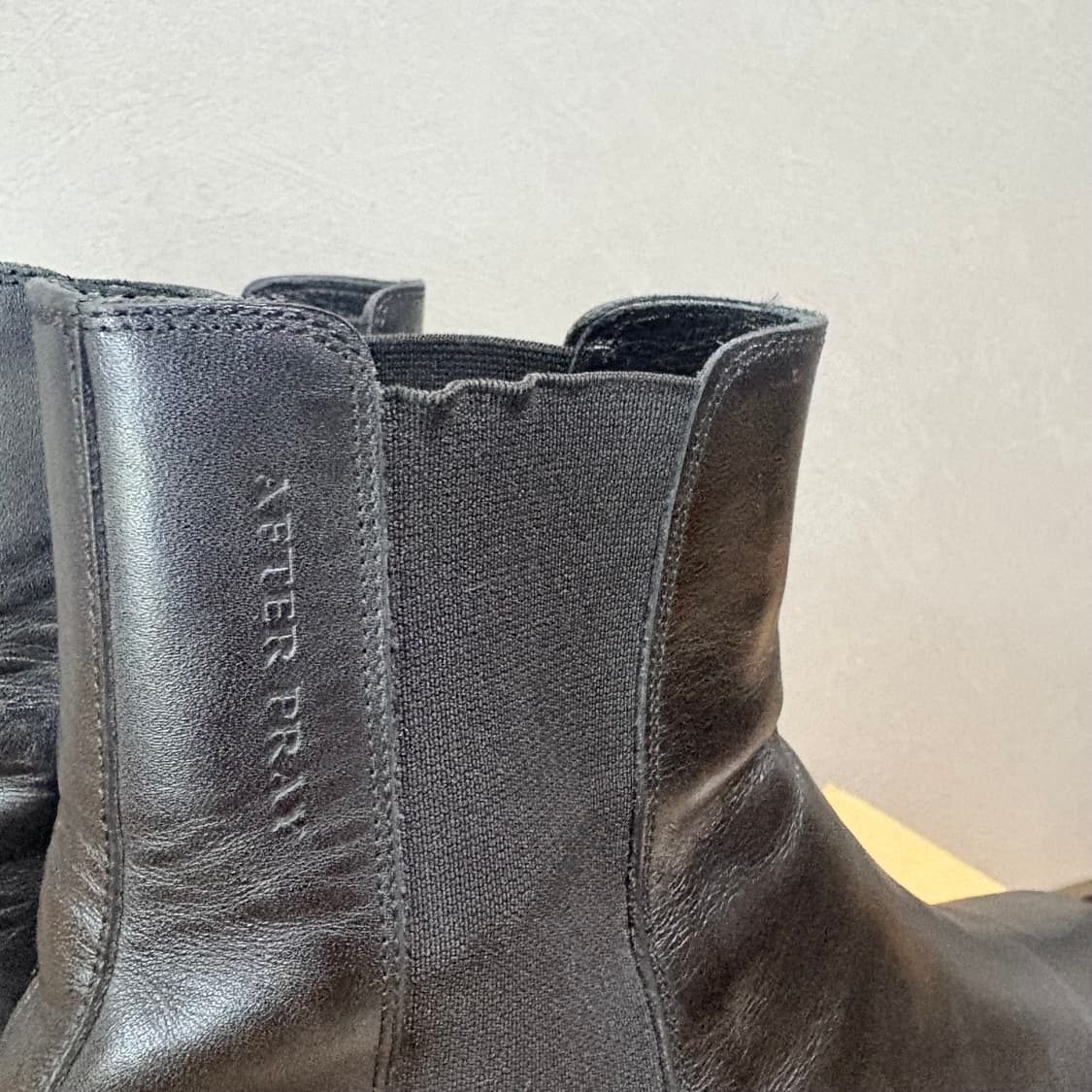 [260] mmrb 메모러블 x 애프터프레이 스퀘어토 첼시부츠 풀박스 상품이미지2