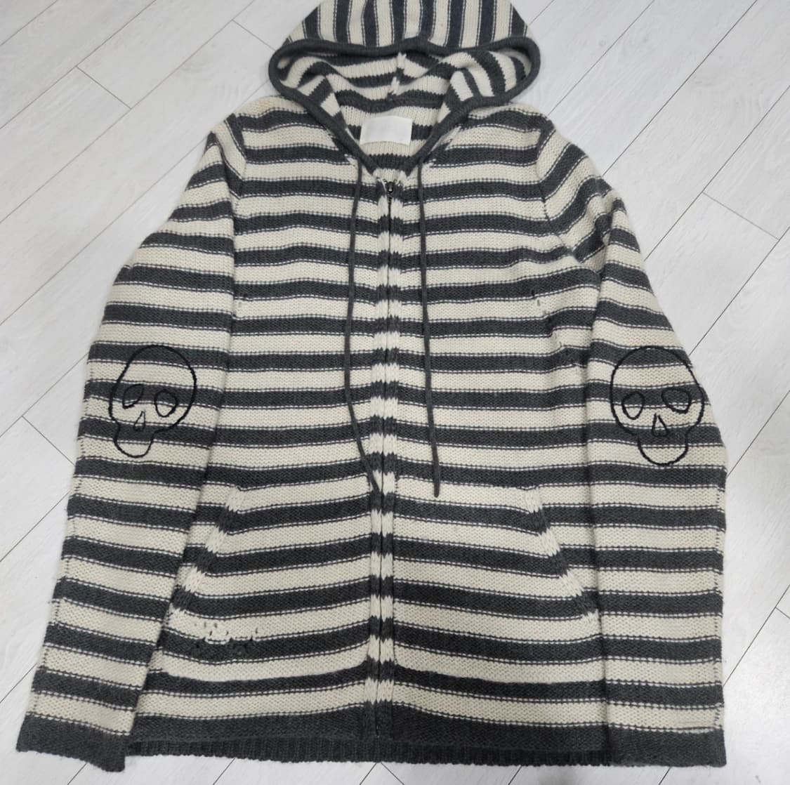 쟈딕앤볼테르 스컬 니트집업s 상품이미지4