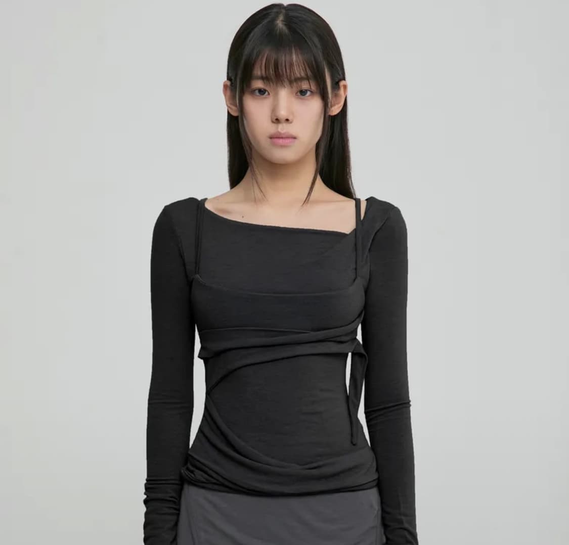 [새상품/당일배송] 플레어업 레이어드 뷔스티에 롱슬리브 블랙 상품이미지1